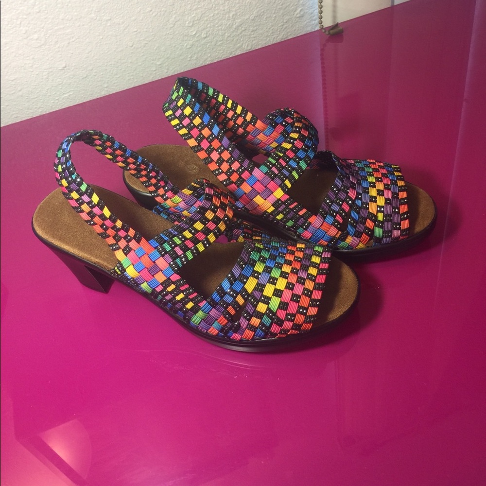 Multicolor sandals